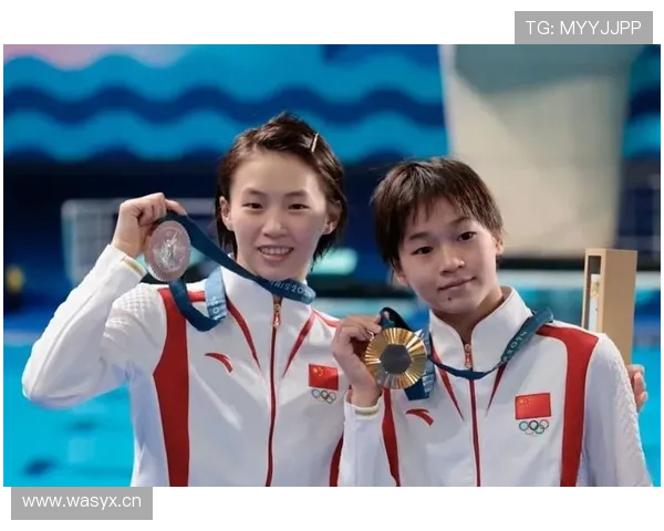 陈芋汐家里到底多有钱，训练完直接开豪车接送的节奏？