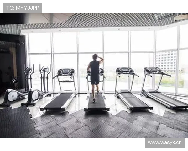 蔡赟家里那一排跑步机到底摆给谁用，真不是一般人能做到这生活节奏